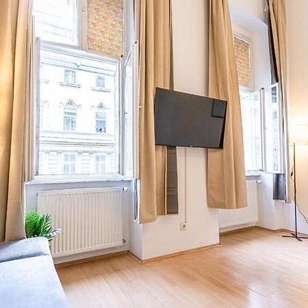 City-Linked 2Br Apartment Near Wiener Stadthalle Zewnętrze zdjęcie