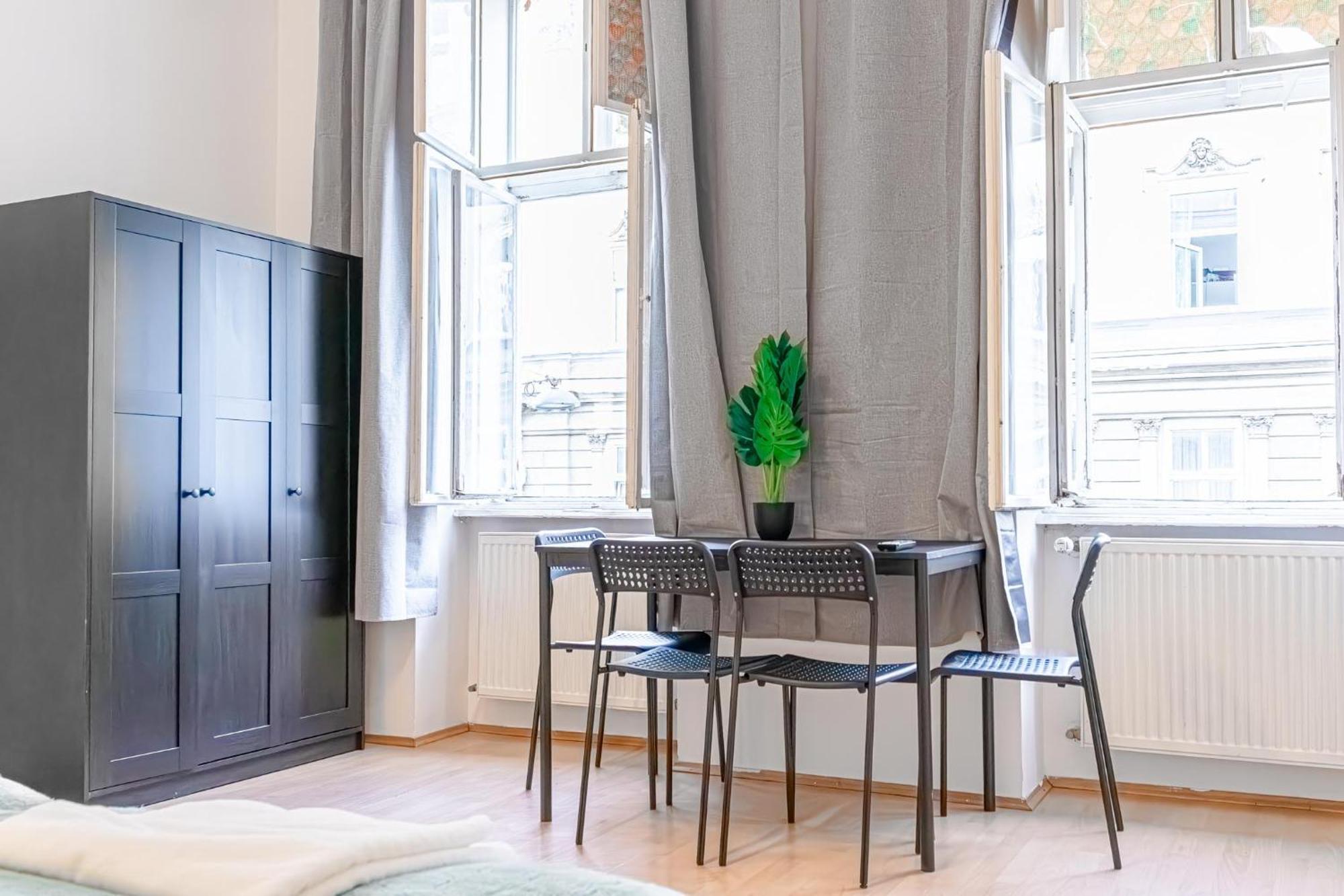 City-Linked 2Br Apartment Near Wiener Stadthalle Zewnętrze zdjęcie