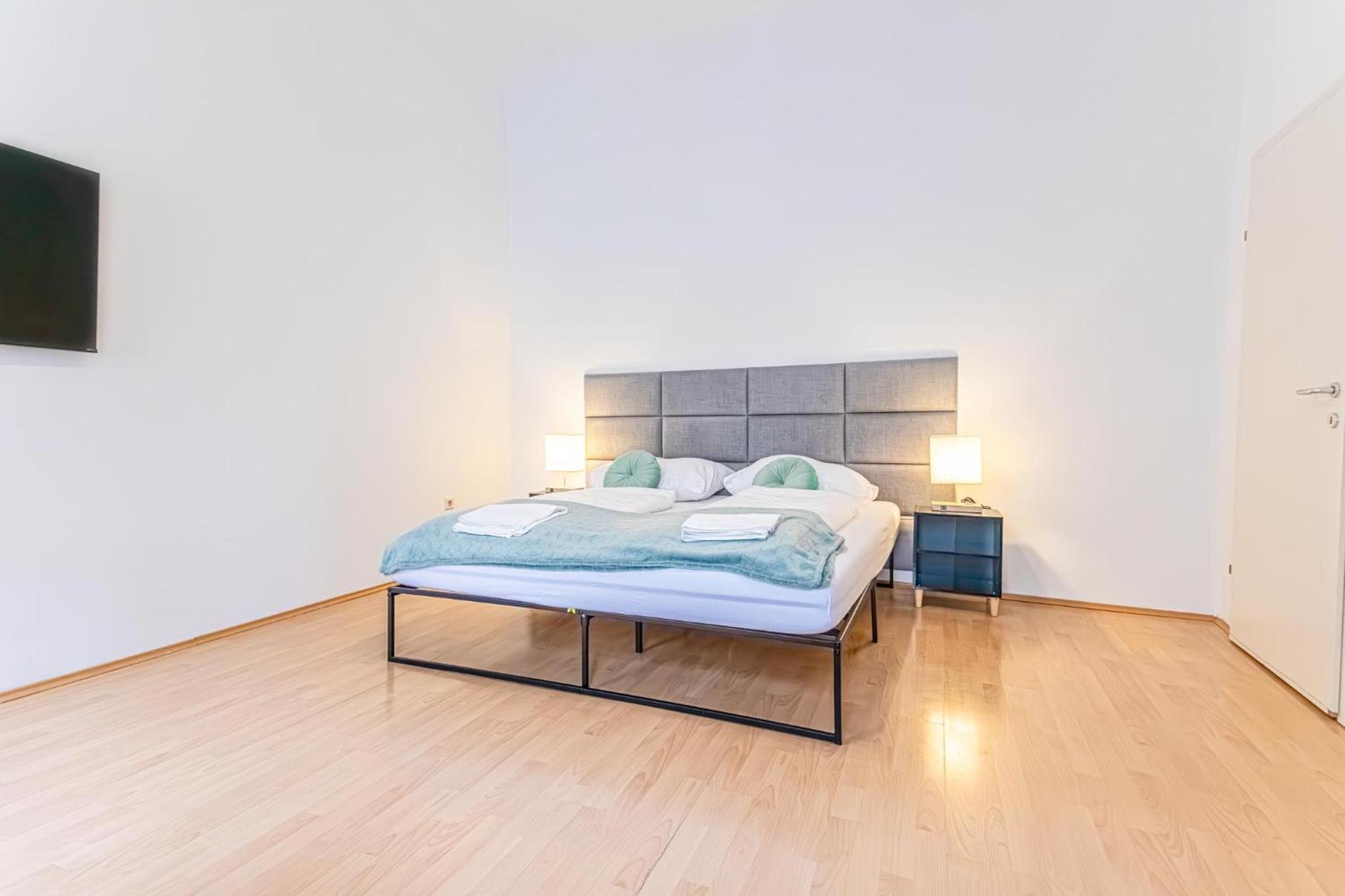 City-Linked 2Br Apartment Near Wiener Stadthalle Zewnętrze zdjęcie